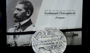 Fregata "Regele Ferdinand", prima navă de război a României pe o medalie emisă de statul român