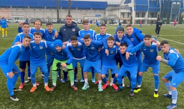 Fotbal-Victorii pentru juniorii de la ACS Kinder Constanţa