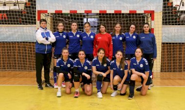 Handbal/Juniori 3 feminin-Handbal juvenil în Sala Sporturilor din Constanța