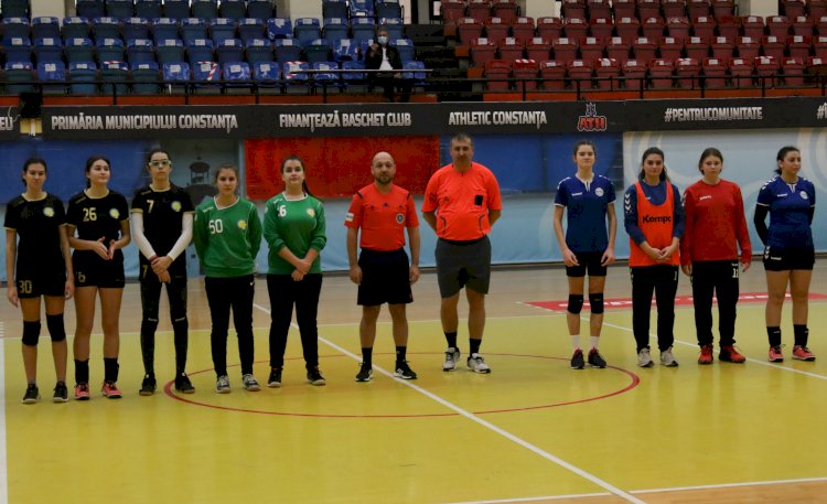 Handbal/Juniori 3 feminin-Handbal juvenil în Sala Sporturilor din Constanța