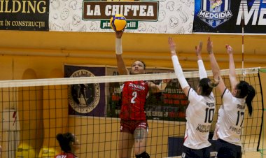Volei feminin/Înfrângere pentru voleibalistele de la CS Medgidia în duelul cu Dinamo