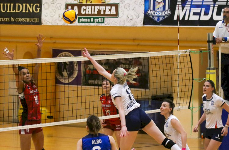 Volei feminin/Înfrângere pentru voleibalistele de la CS Medgidia în duelul cu Dinamo