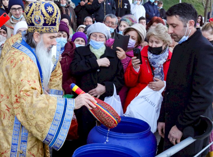 Slujba de Bobotează la Ovidiu!