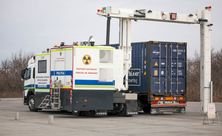 Autospeciala Cargoscan, destinată controlului containerelor