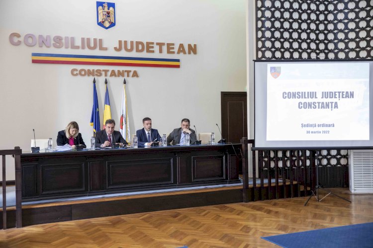 Consilierii judeţeni s-au reunit în şedinţă ordinară