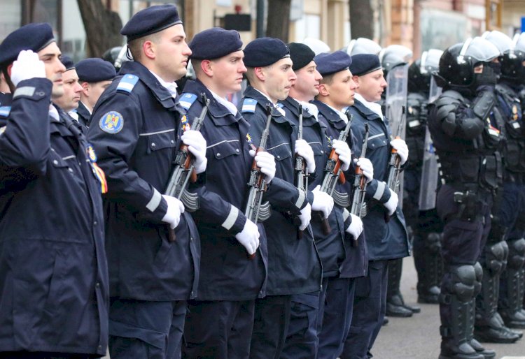 La mulți ani,România! La mulți ani români de pretutindeni!