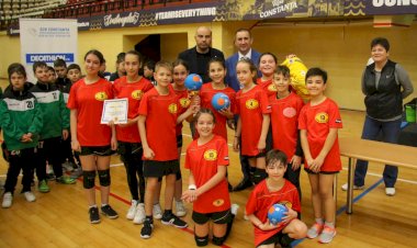 Școala Gimnazială nr. 18 ,,Jean Bart” din Constanța, învingătoare în etapa zonală de minihandbal