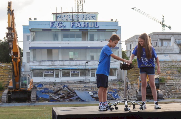 Demolarea stadionului „Gheorghe Hagi”