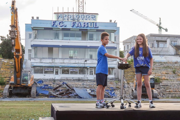 Demolarea stadionului „Gheorghe Hagi”