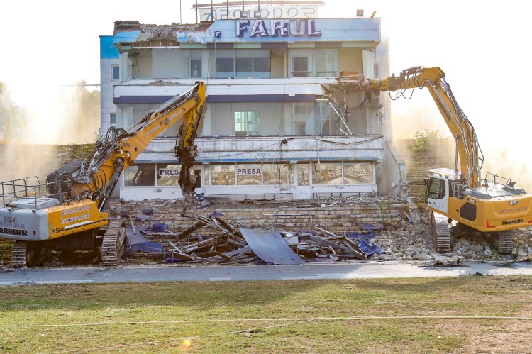 Demolarea stadionului „Gheorghe Hagi”