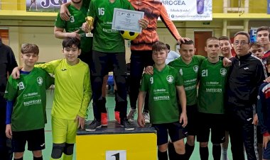 Liceul ’’Ion Podaru’’ din Ovidiu şi Şcoala nr. 1 Valu lui Traian sunt campioane la Cupa Tymbark, respectiv ISF la fotbal