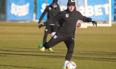 Farul a efectuat primul antrenament din 2025 - Galerie foto