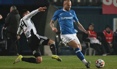 Superliga: Farul  începe maine asaltul pentru locul 7 în Superligă