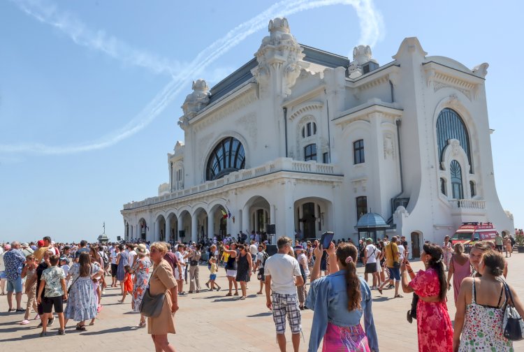 Spectacol pe Marea Neagră de Ziua Marinei Române: demonstrații navale și aeriene