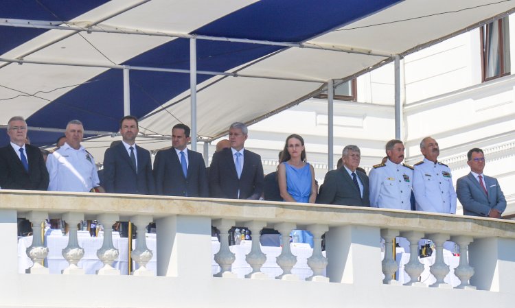 Spectacol pe Marea Neagră de Ziua Marinei Române: demonstrații navale și aeriene