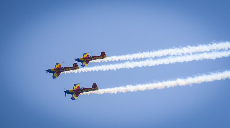 Spectacol pe Marea Neagră de Ziua Marinei Române: demonstrații navale și aeriene