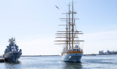 Nava-școală „Mircea” iese din Portul Constanța pentru un nou voiaj internațional