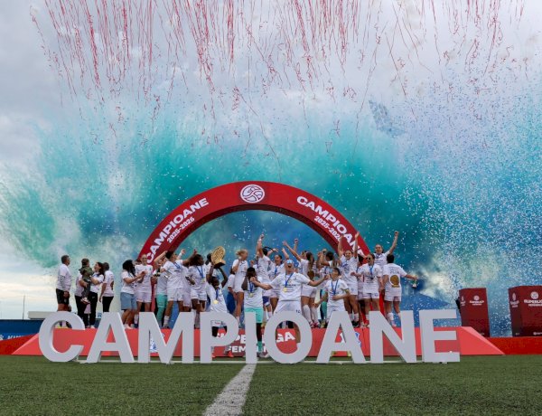 Farul, din nou campioană la fotbal feminin