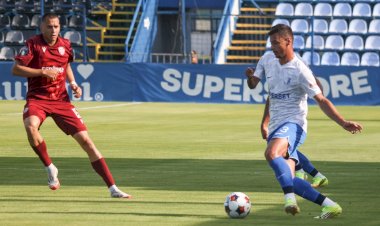 Oficial: Valentin Țicu a semnat cu Farul Constanța!