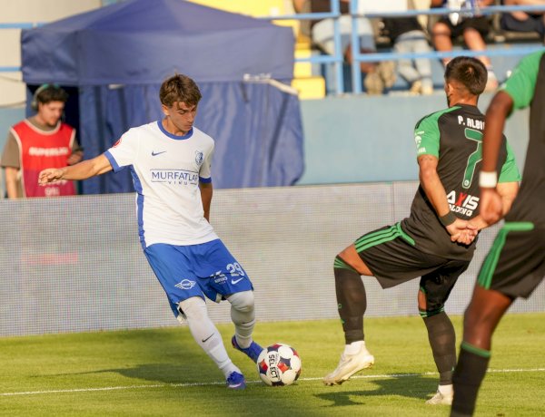 Farul, prima victorie a sezonului: 2-0 cu Corvinul Hunedoara