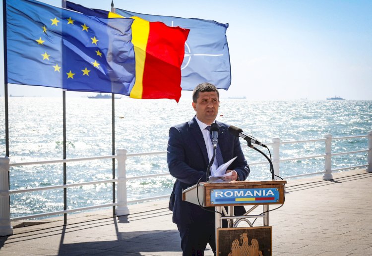 Ziua Marinei Române 2026, sărbătorită la Constanța. Mii de oameni au urmărit manifestările de pe faleză