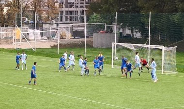 Liderii pierd la indigo pe teren propriu iar Sparta reface trioul din fruntea Ligii a IV-a. Cronica etapei a VIII-a.